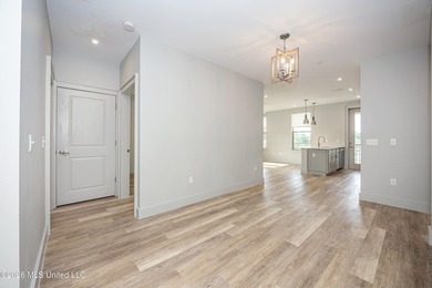 Welcome to luxury-inspired living at Ocean Springs' Inlet - photo 8