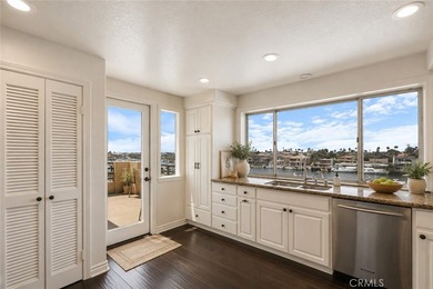 Welcome to luxury coastal living in the prestigious Bay Club - photo 6