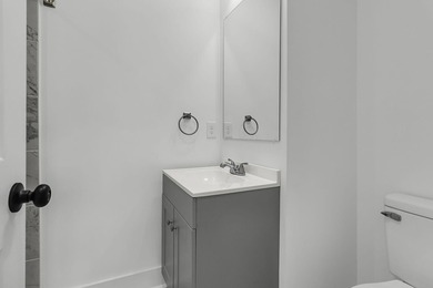 Downtown Charleston fully renovated duplex in a high-demand - photo 23