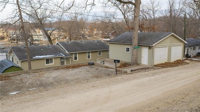 Don't miss this wonderful lake home located at the 8-mile marker - photo 32