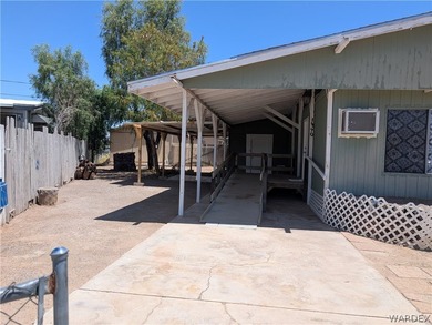 MOVE-IN READY. This cute 2 bedroom 1 bath has been remodeled - photo 2
