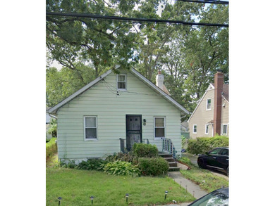 Hempstead Lake Home Sale Pending in Rockville Centre New York