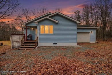 Towamensing Trails Lake Home For Sale in Albrightsville Pennsylvania