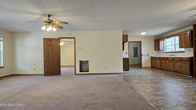 324 Circle R delivers easy living, smart storage, and a - photo 10