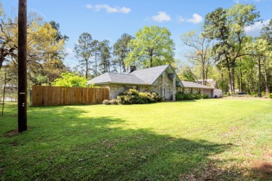 Fisherman's Dream Retreat on Lake Nacogdoches. - photo 5