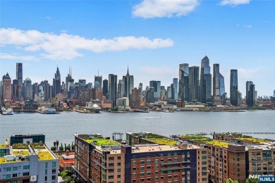 899 Boulevard East 4O