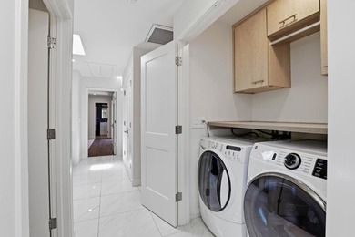 Nestled in the highly sought-after Saratoga Woods neighborhood - photo 32