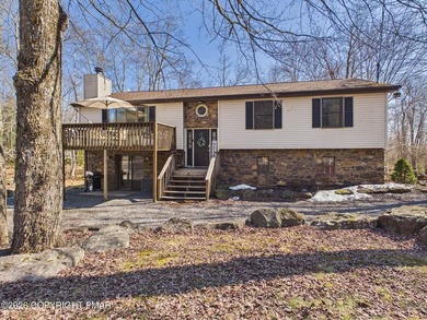 Arrowhead Lake Home For Sale in Pocono Lake Pennsylvania