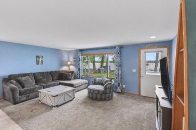 Experience the charm of lake living in this charming 3-bed - photo 13