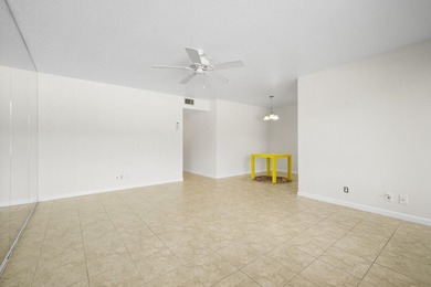 Boaters & Water Lovers Paradise! Live on the Intracoastal for a - photo 15