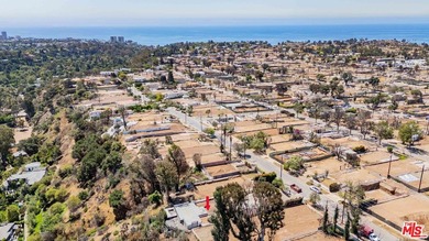 Rare opportunity to own a generous 9,838 sq ft lot, almost twice - photo 17
