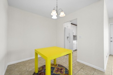 Boaters & Water Lovers Paradise! Live on the Intracoastal for a - photo 17