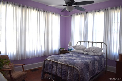 Welcome to the heart of the Garden District! Situated on a