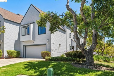 Discover the hidden gem of Meadowcrest- where spacious townhome - photo 2