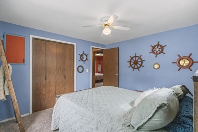 Experience the charm of lake living in this charming 3-bed - photo 23