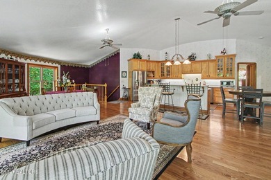 Breathtaking lakefront home on pristine Norris Lake. This - photo 4
