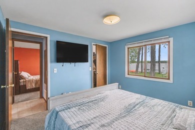 Experience the charm of lake living in this charming 3-bed - photo 27
