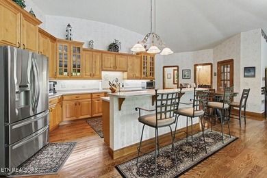 Breathtaking lakefront home on pristine Norris Lake. This - photo 10
