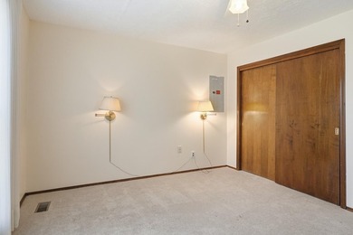 Beautifully remodeled 2-bedroom, 2-bathroom townhouse featuring - photo 33