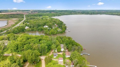 Experience the charm of lake living in this charming 3-bed - photo 35