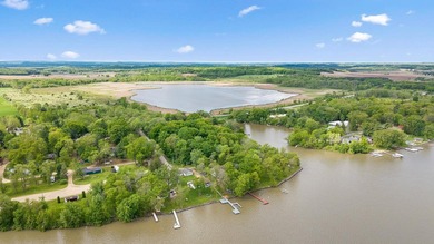 Experience the charm of lake living in this charming 3-bed - photo 37