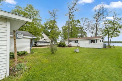 Experience the charm of lake living in this charming 3-bed - photo 49