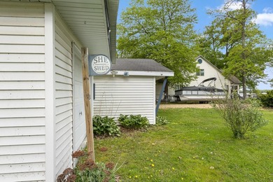 Experience the charm of lake living in this charming 3-bed - photo 50