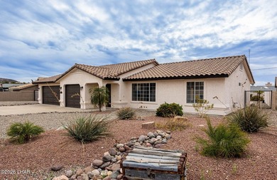 Experience the Platinum Difference in this beautifully updated - photo 5