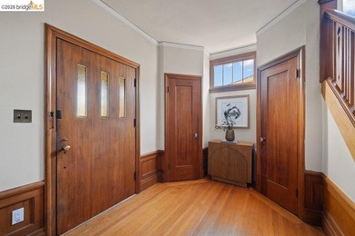 4355 Everett Avenue presents a versatile duplex opportunity in - photo 6