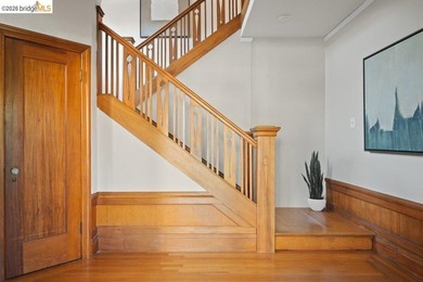 4355 Everett Avenue presents a versatile duplex opportunity in - photo 8
