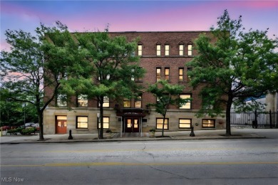 Lake Condo For Sale in Cleveland, Ohio