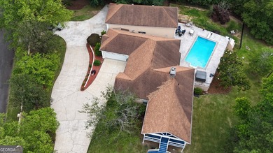 Why vacation when you can live like you're on vacation every - photo 6