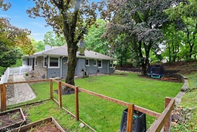 Welcome to your dream home in the sought-after White Meadow Lake - photo 2