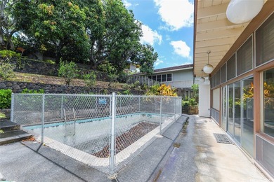 WOW! Rare opportunity in desirable Ualakaa. Located on a quiet - photo 22