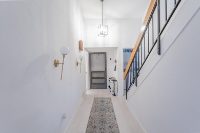 Updated Villa with Loft & Peaceful Pond Views Beautifully - photo 4