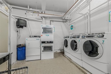 Welcome to this bright and inviting 1 bedroom CONDO in the heart - photo 15