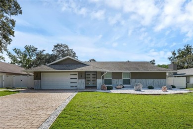 Lake Waunatta Home For Sale in Winter Park Florida