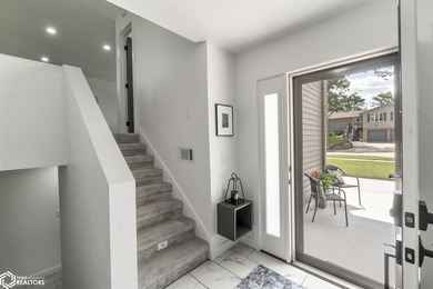 WARM AND INVITING! THIS BEAUTIFUL 3 BEDROOM IS FANTASTIC! A MUST - photo 5