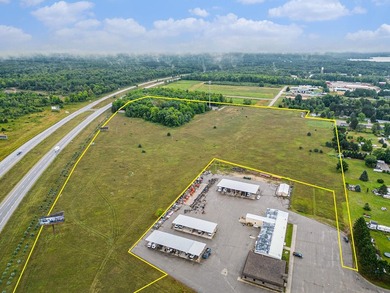 **Strategic Interstate Frontage Gem** Unveil the limitless - photo 1