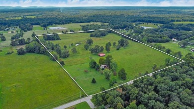 (private lake, pond, creek) Home For Sale in Crossville Tennessee