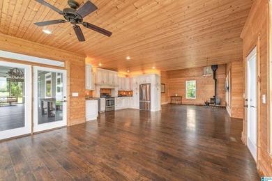 Sellers are taking a loss! This custom-built home with - photo 14