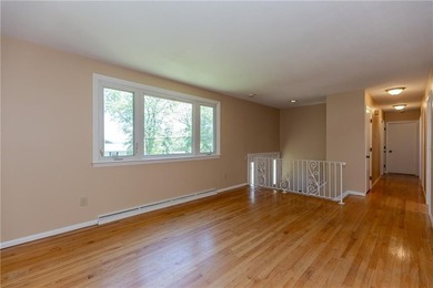 Beautiful Raised Ranch with stunning Sakonnet River views, set - photo 19