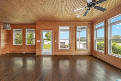 Sellers are taking a loss! This custom-built home with - photo 27