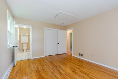 Beautiful Raised Ranch with stunning Sakonnet River views, set - photo 27