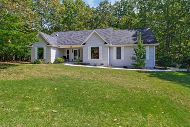 Lake Home For Sale in Crossville, Tennessee