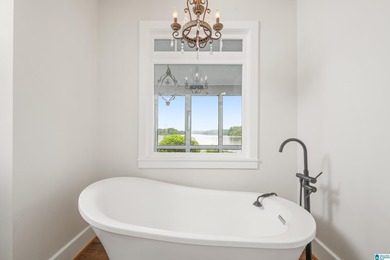 Sellers are taking a loss! This custom-built home with - photo 33