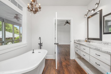 Sellers are taking a loss! This custom-built home with - photo 34