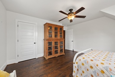Sellers are taking a loss! This custom-built home with - photo 41
