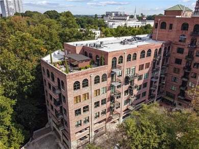 Set in the heart of Buckhead, this sleek, renovated two-bedroom