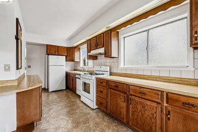 Opportunity awaits in one of Piedmont's most desirable - photo 5